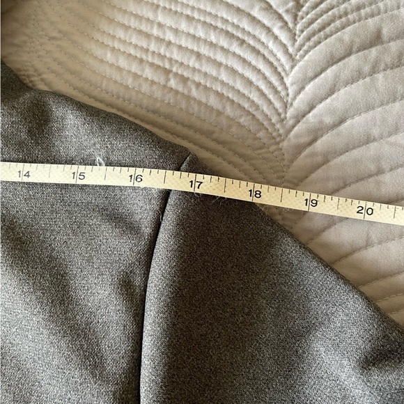 Underarmour Sweater Grey Size Small - Picture 5 of 7